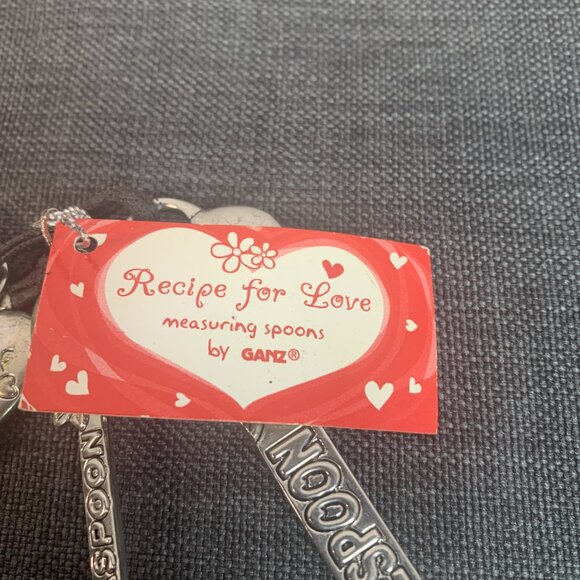 Ganz Silver Tone Metal 'Recipe for Love' Measuring Spoons Set Heart Shaped - Picture 3 of 9